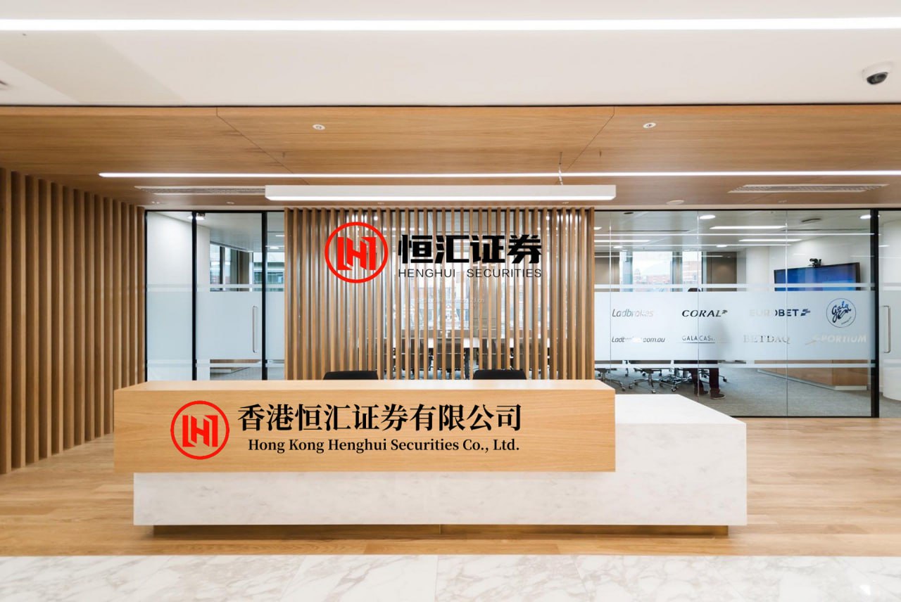 创同配资 泽连斯基称乌持续制裁俄“影子舰队” 打击俄石油运输